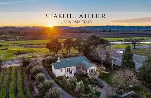 Geyserville House | The Starlite - Winery Hot Tub Alexander Valley