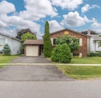 Wellington House | The Townie a 5BR Family & Group Poolside Retreat - ST 2025-0095