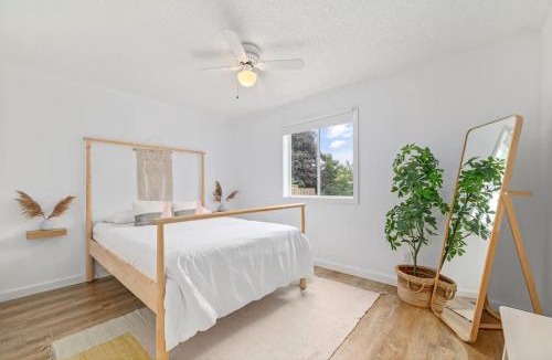 Wellington House | The Townie a 5BR Family & Group Poolside Retreat - ST 2025-0095