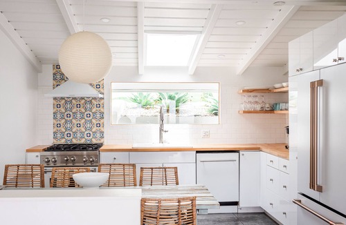 Summerland House | This house is a 4 bedroom, 4.5 bathrooms, located in Summerland, CA