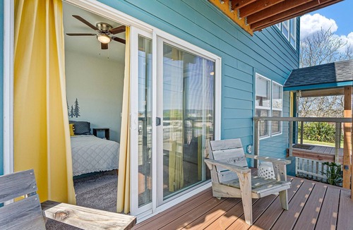 Crescent City House | This Is It | Ocean Views, Walk to Park & Beach