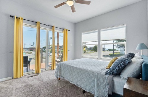 Crescent City House | This Is It | Ocean Views, Walk to Park & Beach