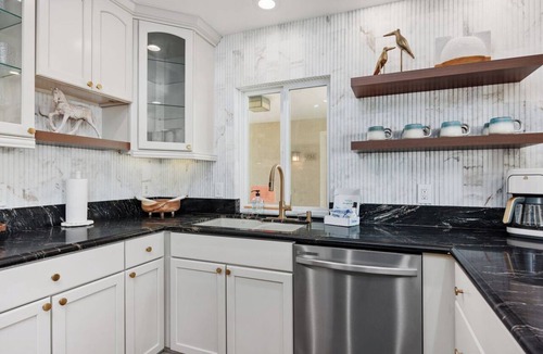 Solana Beach Condo | Tide & Turf - New & Renovated, Racetrack, Ocean Views