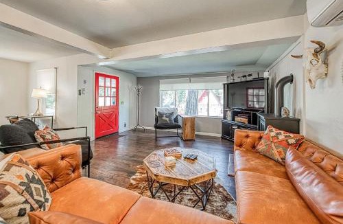 West Village House | Tollhouse Cottage Heart of Shaver