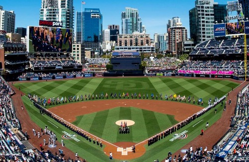 Gaslamp Quarter Hotel | Top Floor Walk to Conv Center Free Parking