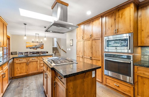 Incline Village House | Tranquil Stay | Sauna, Rooftop & Nature Views