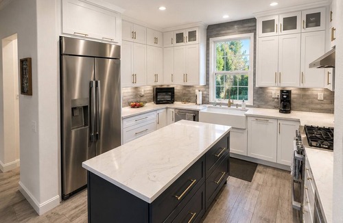 Ladera Ranch House | Trendy 2,400 sq ft 4B + 2.5 Ba with 2 King Beds, Pools and Pickleball