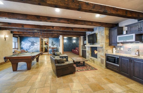 Copper Mountain House | True Slope Side Ski-in/out | Pinnacle Lodge | Theater | Copper Luxury