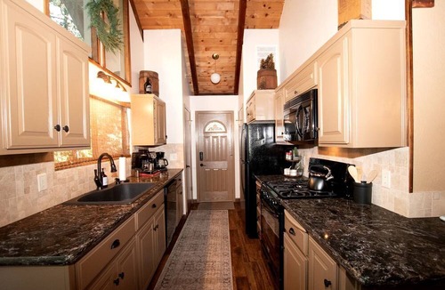 Dorrington Cabin | Two Incredible Cabins for a Memorable Family Getaway in Dorrington, California