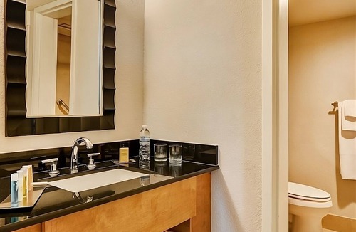 Berkeley Hotel | Vacation Day Is Always A Great Idea! Near Transamerica Pyramid, Pets Allowed!