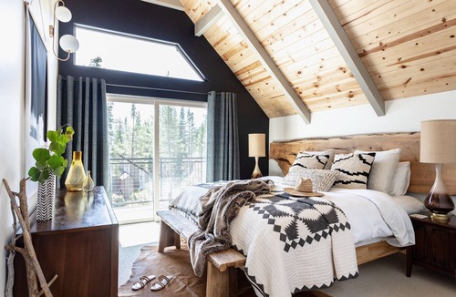 Serene Lakes Cabin | Van Norden Lodge: Serene Lakes + Hot tub & Sauna