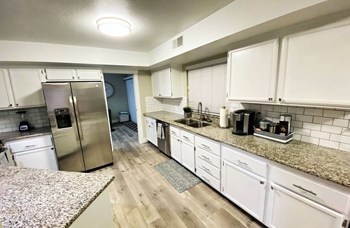Green Valley House | Vegas Heated Pool+Spa Oasis, 15 Min to Strip