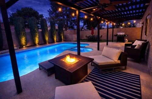 Green Valley House | Vegas Heated Pool+Spa Oasis, 15 Min to Strip