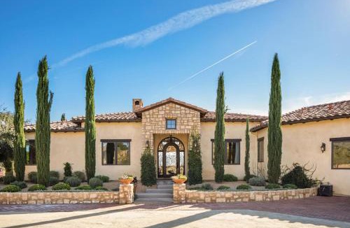 Temecula House | Via de la Sky Ranch - Sprawling Tuscan Villa in Wine Country