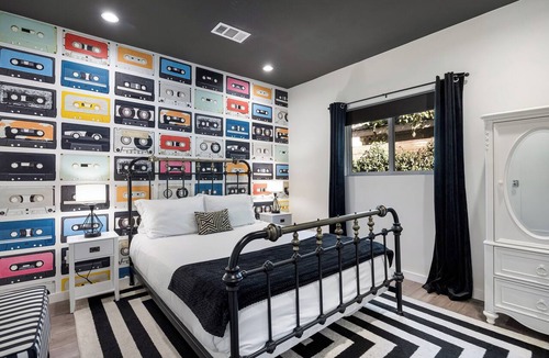 Hollywood Hotel | Vibey 2BDR in Prime Hollywood | Steps to Attractions | Rock n Roll by AvantStay