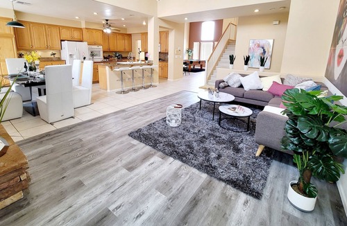 Silverado Ranch Villa | Villa Luxur- Modern Stylish house W/ Gym & Spa