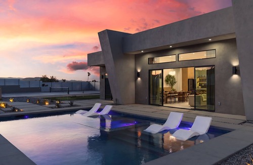 Joshua Tree House | Villa Solara│Pool Pickleball Sauna Stargazing dome
