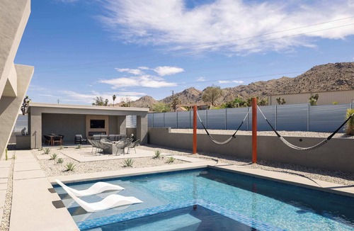 Joshua Tree House | Villa Solara│Pool Pickleball Sauna Stargazing dome