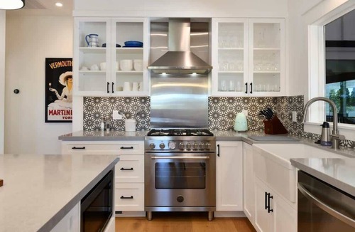 Healdsburg House | Vineyard Vue - Wine Tastings Included