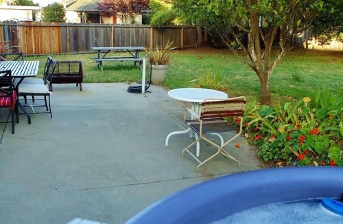 Westside Santa Cruz House | Walk 2 W. Cliff beaches, boardwalk & wharf dogs ok Sleeps 7a. 3 bd 2ba hot tub.