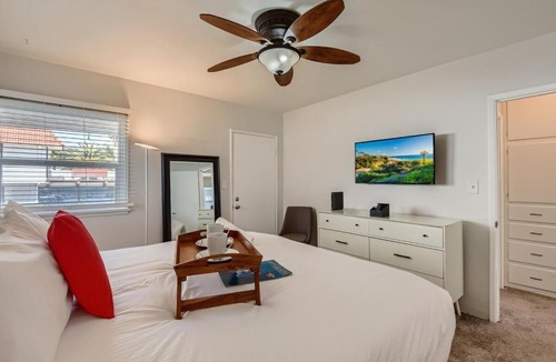 San Clemente Apartment | Walk to Beach - KING Apt In #1 Area - AC
