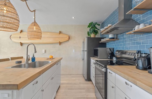 San Clemente House | Walk to Trestles Beach | Duplex w/Ocean View | El Camino Surfhouse by AvantStay