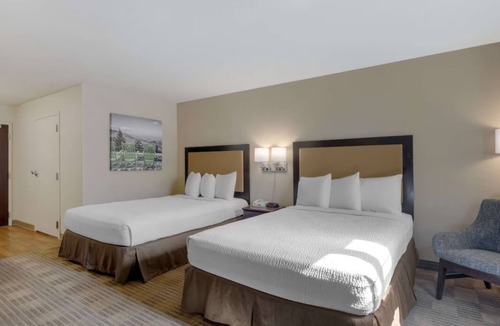 Warm Springs District Hotel | We are pet friendly and a short 11 minute drive form Levi stadium
