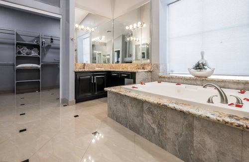 Peccole Ranch Villa | Welcome to Fabulous Las Vegas!Located minutes away from the Las Vegas Strip