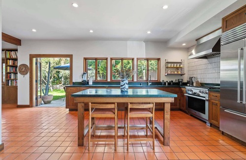Mid City House | West Adams 4BR Home | Hot Tub + Grill | C&C