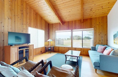 Sea Ranch House | Whispering Wave