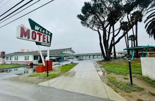 Hollister Hotel | Wiebe Motel