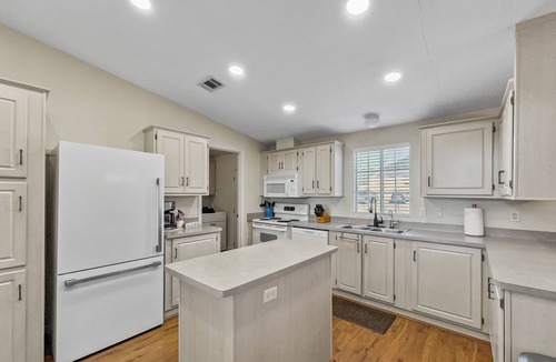 Apache Junction House | Wild Arizona West! Amazing Superstition Views.