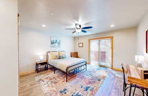 Woodlands House | Wilderness stay with enclosed yard, hammock, grill, game tables, & fireplace