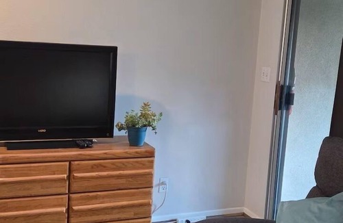 Thousand Oaks Apartment | Wildwood Private Retreat