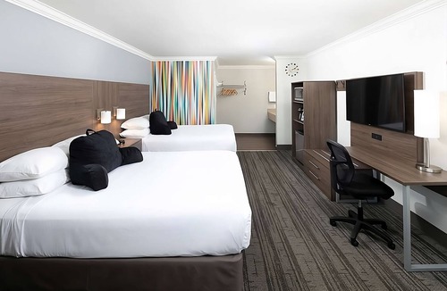 Temecula Hotel | Wine Country Comfort | Spacious & Well Located | 3 Units