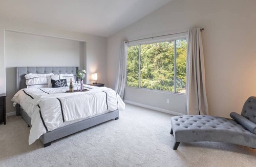 Santa Rosa House | 🍷Wine Country Getaway/Pet Friendly🥂