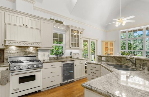 St. Helena Cottage | Wine Country Private Oasis
