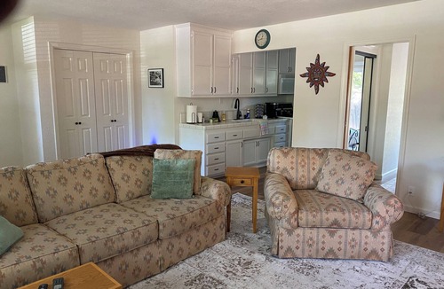 Eldridge Apartment | Wine Down and Relax – Cozy Sonoma Stay