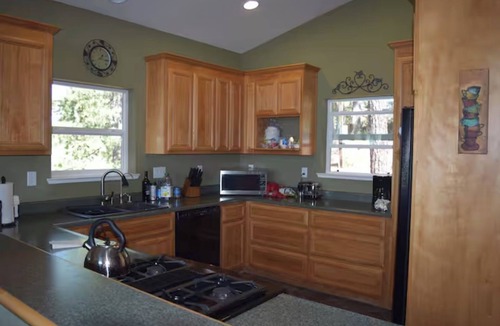 Placerville House | Wine Lovers' special! Delightful 3-bedroom house in charming Kelsey.