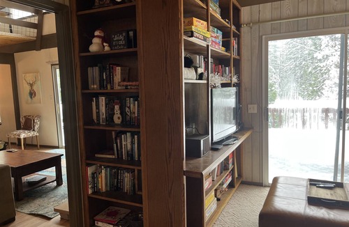 Arnold House | Winter Fun Cabin in Arnold