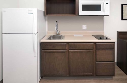 Glendale Hotel | Woodspring Suites