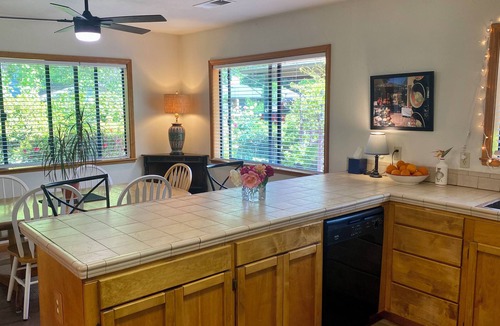 Bechelli House | WOW A Slice of Heaven GetAway 3 beds