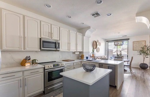 Sierra Verde House | Your home away from home awaits!
