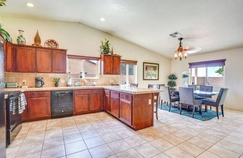 Yuma House | Yuma Family Home w/Covered Patio + Grill!