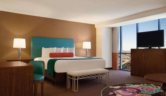 1-Bedroom Suite at a Hotel