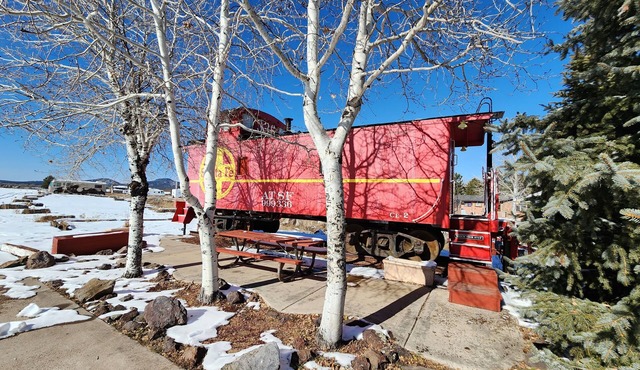 1929 authentic Caboose Suite #2