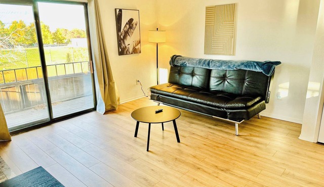 2-Bedroom/2-Bath/3TVs/Sleeps8