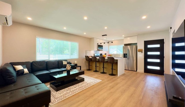 3-Bed, 4-Bath Modern Home - Open Concept, Fully Remodeled & Brand-New Furnished
