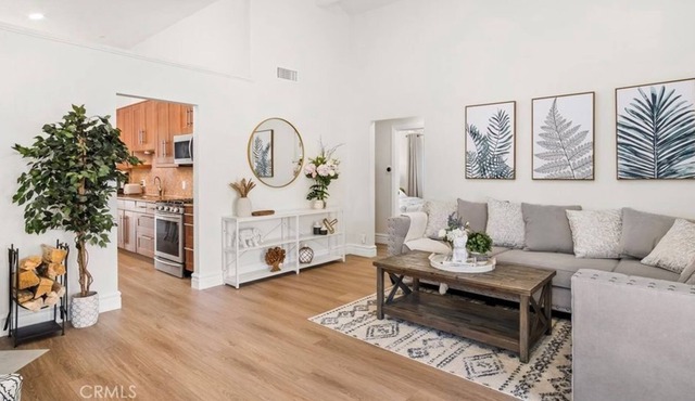 3 Bedroom Single family L-597259 by Houzlet