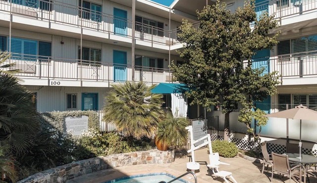 3 Welcoming Suites | Kitchen | Courtyard | Parking | Outdoor Pool | BBQ Area